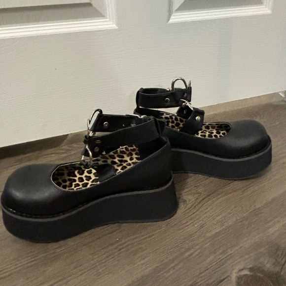 Demonia Sprite-02 Platform Heart Mary Janes - Picture 6 of 9